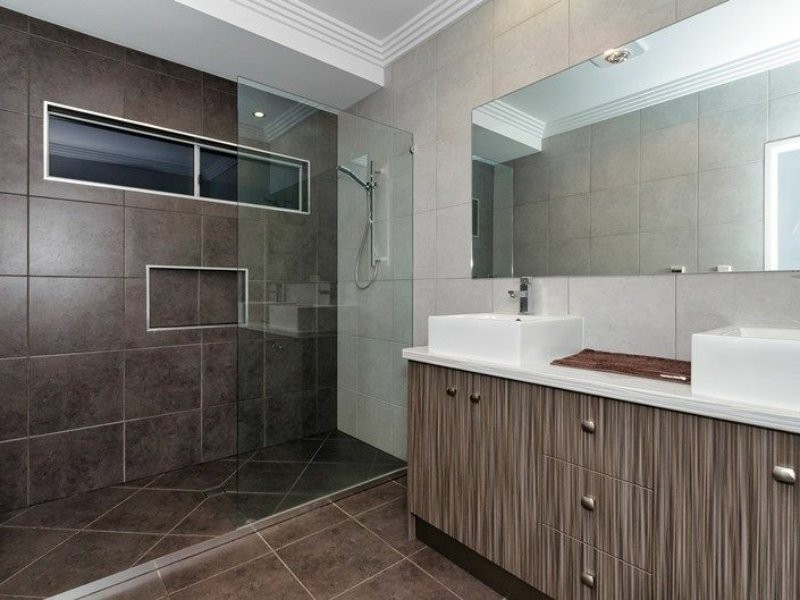 411 Jim Whyte Way, Burua QLD 4680