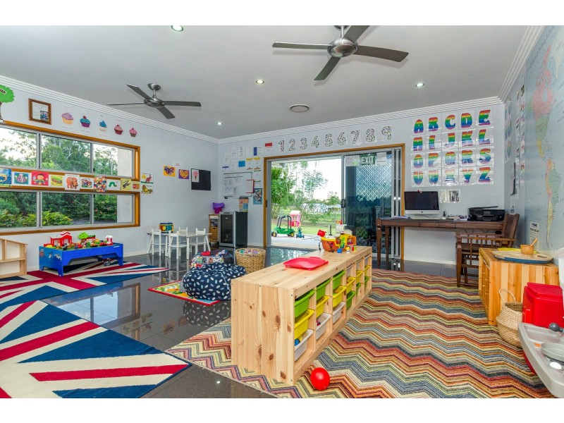 411 Jim Whyte Way, Burua QLD 4680