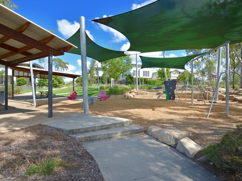 18 Harmony Drive, Clinton QLD 4680