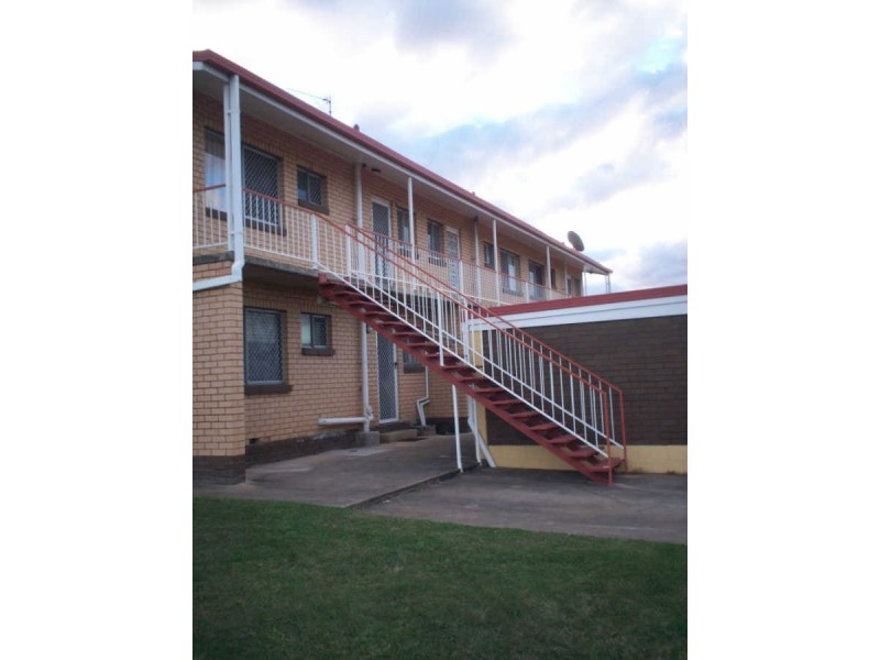 4/2 Railway Street, West Gladstone QLD 4680