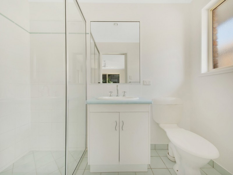 34 Emmadale Drive, New Auckland QLD 4680