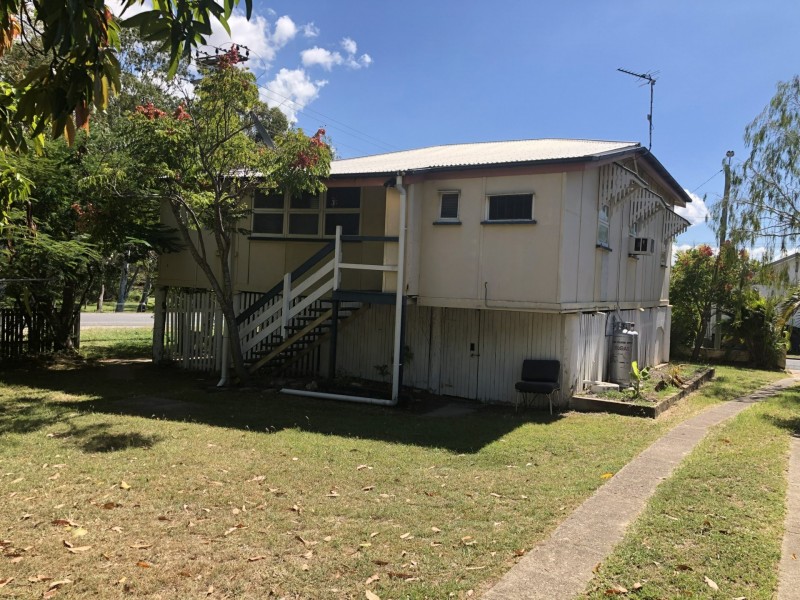 55 Eden Street, South Gladstone QLD 4680