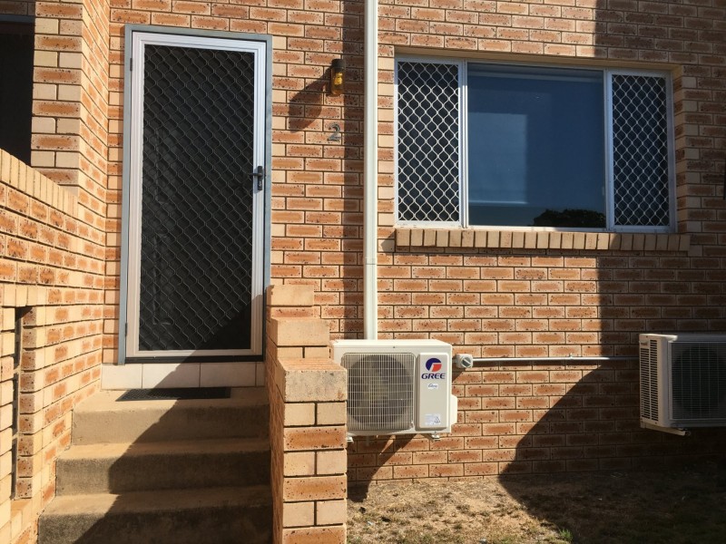 2/141 Oaka Lane, Gladstone QLD 4680