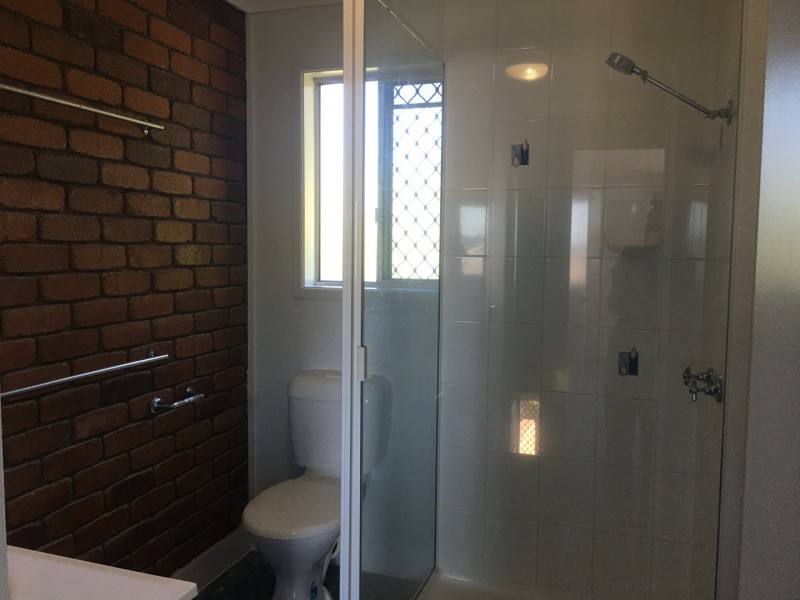 2/141 Oaka Lane, Gladstone QLD 4680