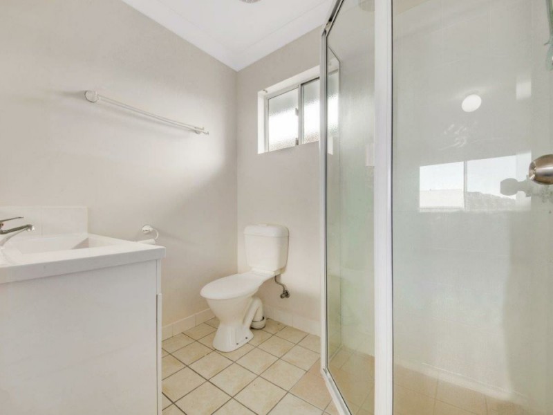 6 Saxonvale Court, New Auckland QLD 4680