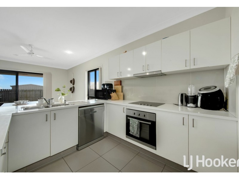 15 Orchard Drive, Kirkwood QLD 4680