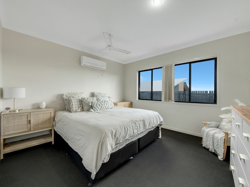 15 Orchard Drive, Kirkwood QLD 4680