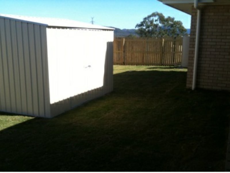 36 Dartmouth Close, Clinton QLD 4680