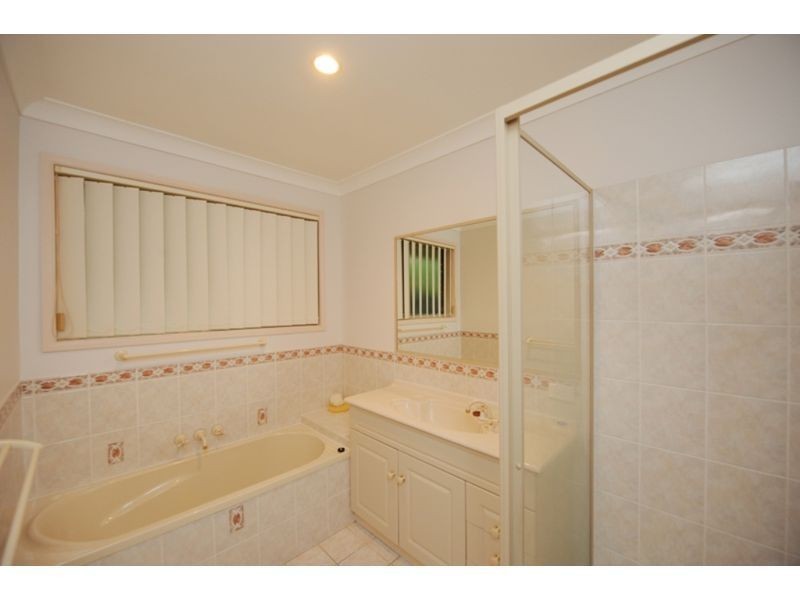 1 Cania Way, Clinton QLD 4680