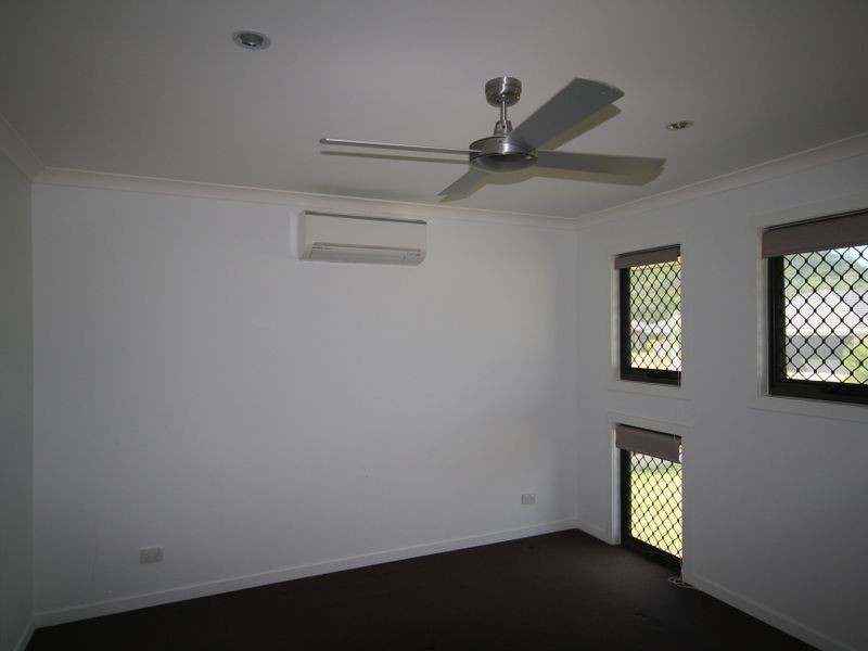 21 Bellbird Circuit, New Auckland QLD 4680