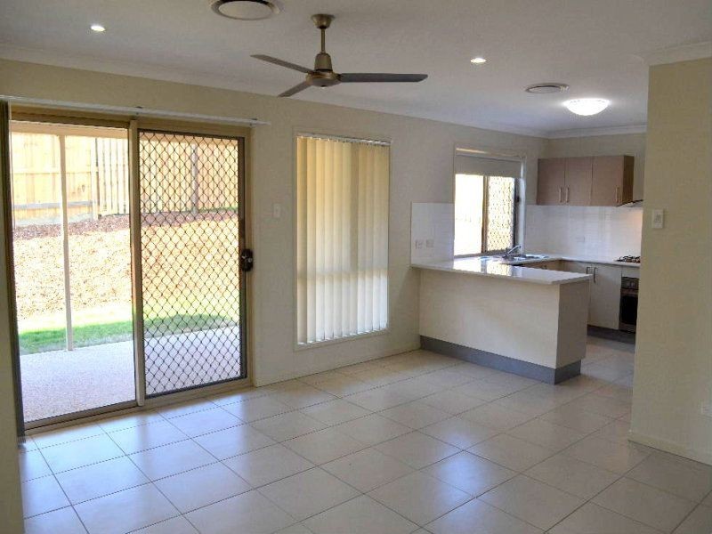 32 Cornforth Crescent, Kirkwood QLD 4680