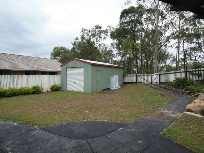 10 Bangalow Close, Clinton QLD 4680