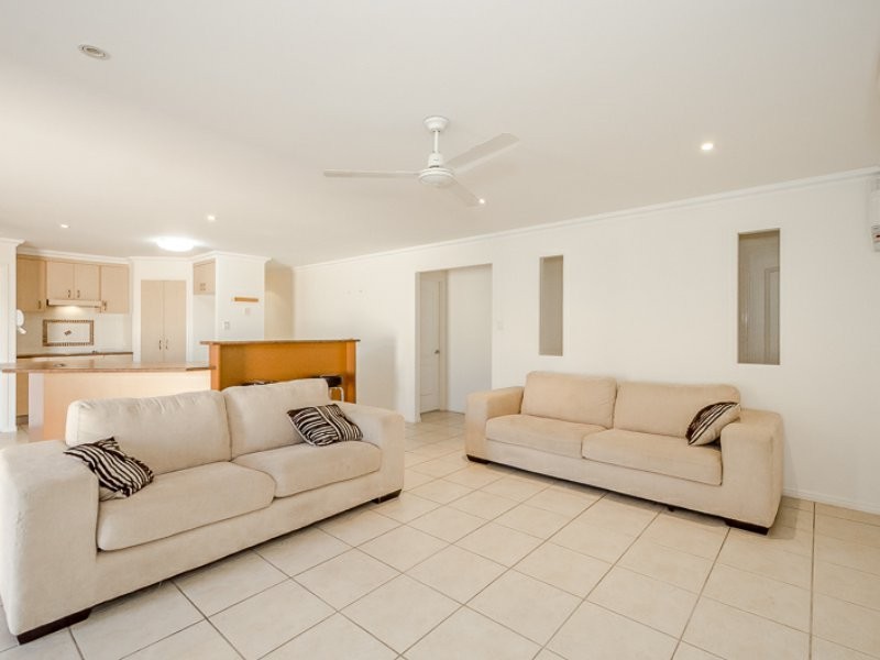 3 Lauren Court, South Gladstone QLD 4680