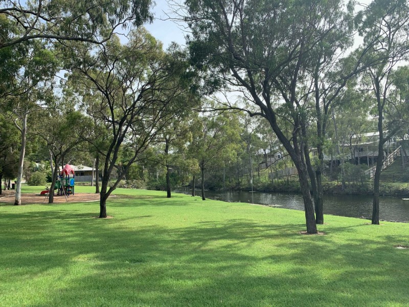 3 Lauren Court, South Gladstone QLD 4680