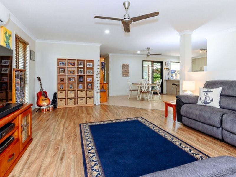 21 Wicks Street, New Auckland QLD 4680