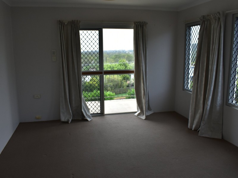 5 Cockatoo Drive, New Auckland QLD 4680