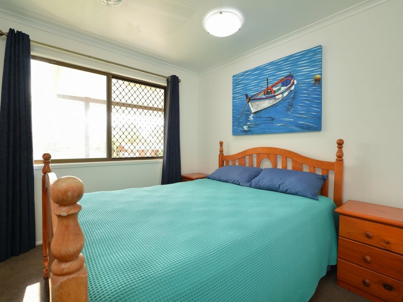 7 Carinya Drive, Clinton QLD 4680