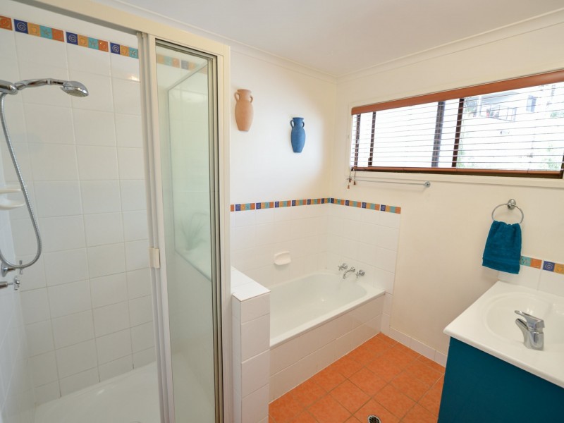 7 Carinya Drive, Clinton QLD 4680
