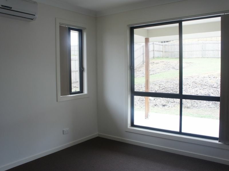 6 Giles Street, Glen Eden QLD 4680