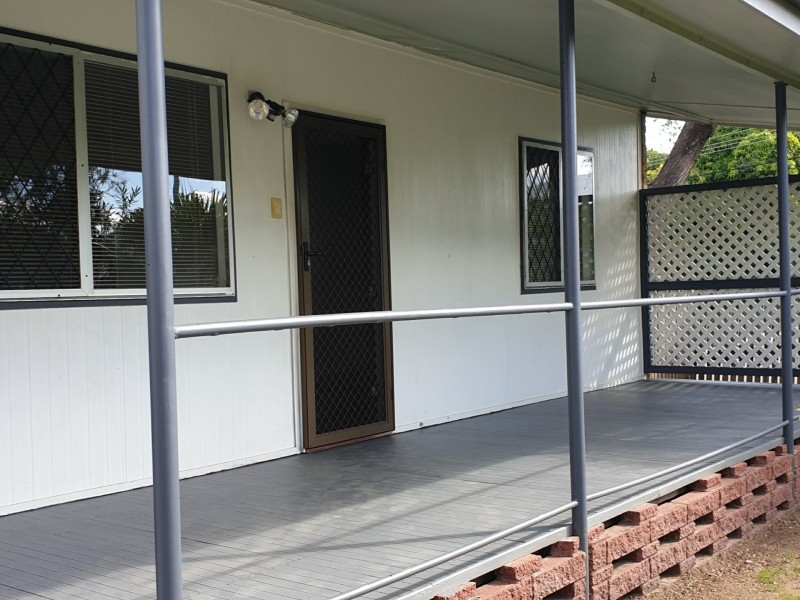 25 Amelia Street, West Gladstone QLD 4680