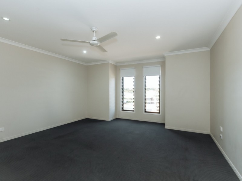 5 Gumnut Place, Kirkwood QLD 4680