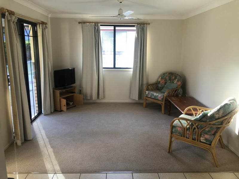 2/50 Auckland Street, Gladstone QLD 4680