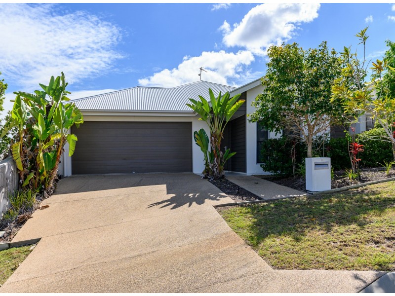 9 Namadgi Terrace, New Auckland QLD 4680