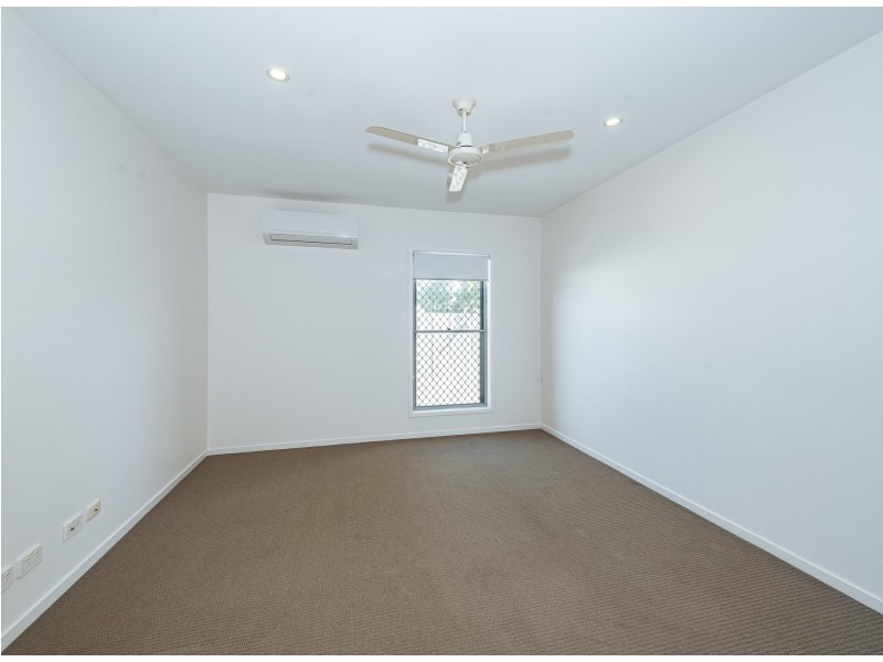 9 Namadgi Terrace, New Auckland QLD 4680