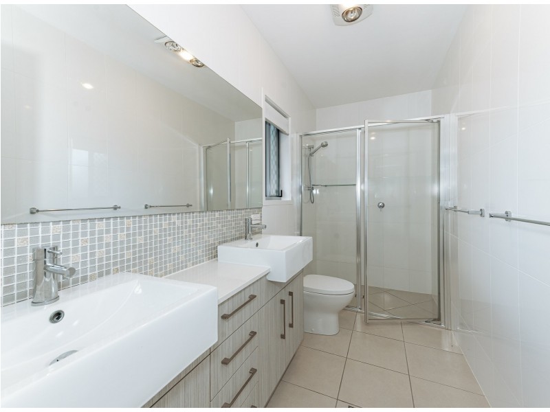 9 Namadgi Terrace, New Auckland QLD 4680