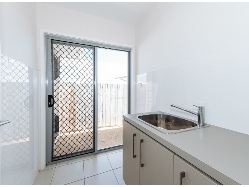 9 Namadgi Terrace, New Auckland QLD 4680