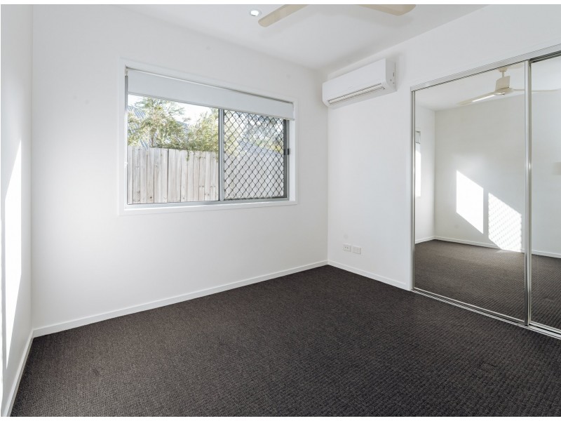 21 Boonderee Place, New Auckland QLD 4680