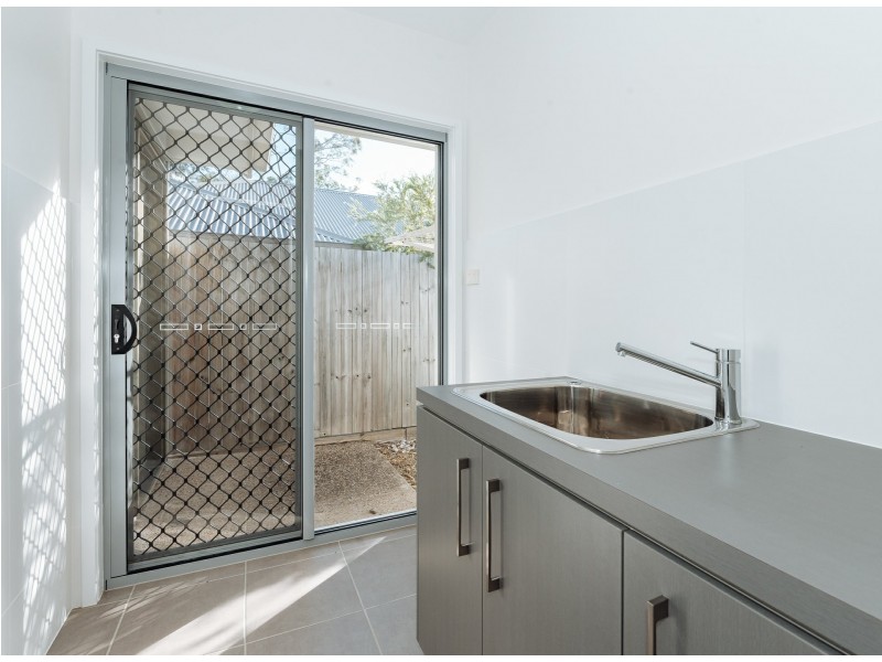 21 Boonderee Place, New Auckland QLD 4680