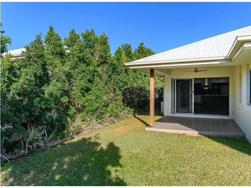 21 Boonderee Place, New Auckland QLD 4680