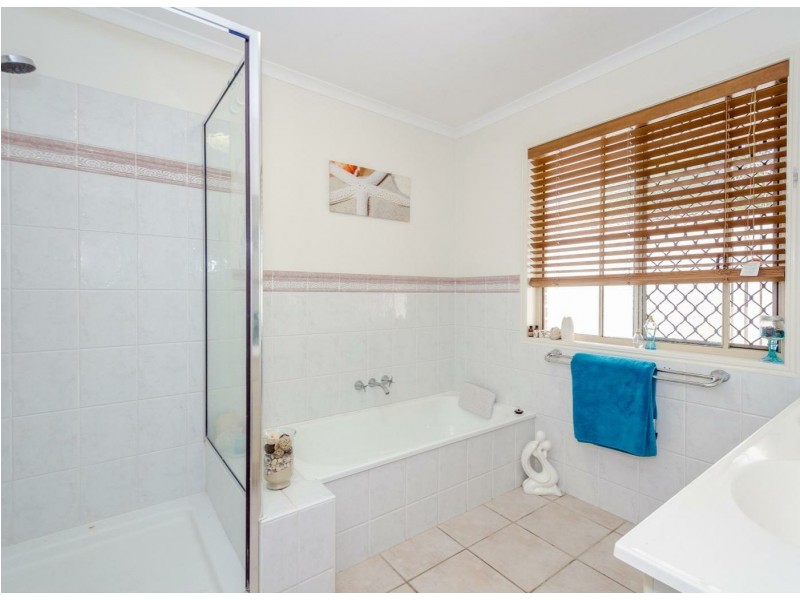128 J Hickey Avenue, Clinton QLD 4680