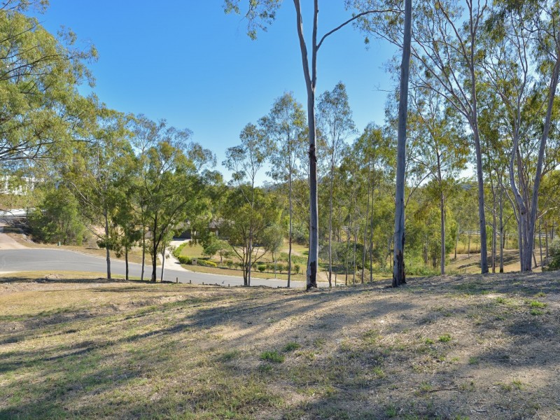 11 Treetops Close, O’connell QLD 4680