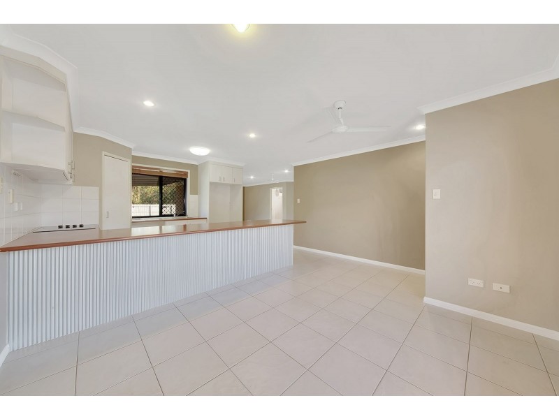 100 Col Brown Avenue, Clinton QLD 4680