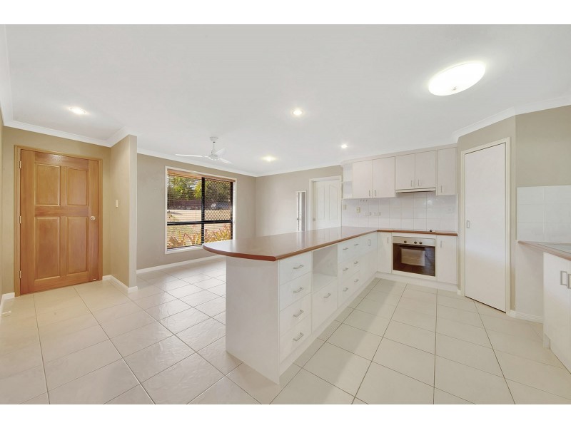 100 Col Brown Avenue, Clinton QLD 4680