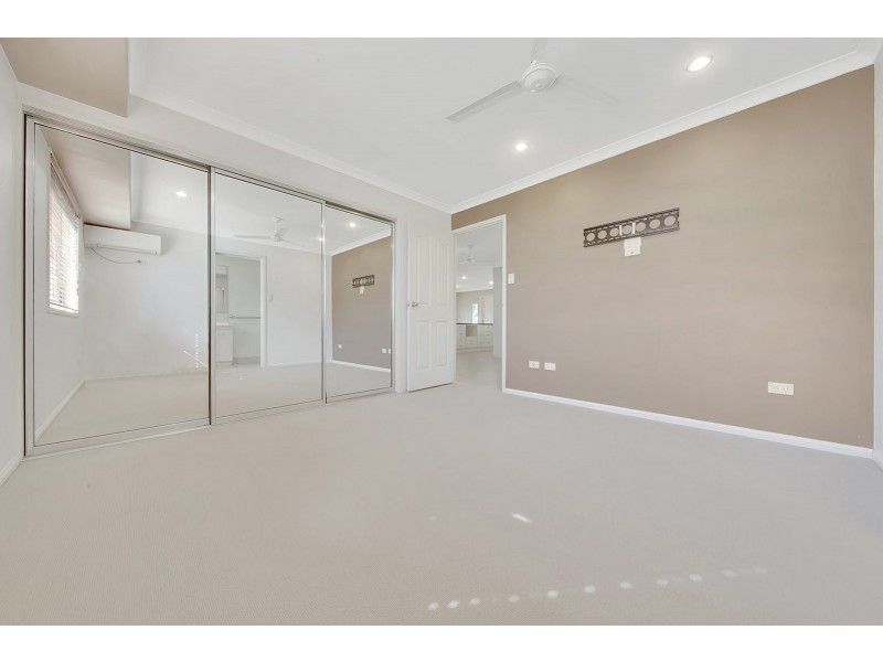 100 Col Brown Avenue, Clinton QLD 4680