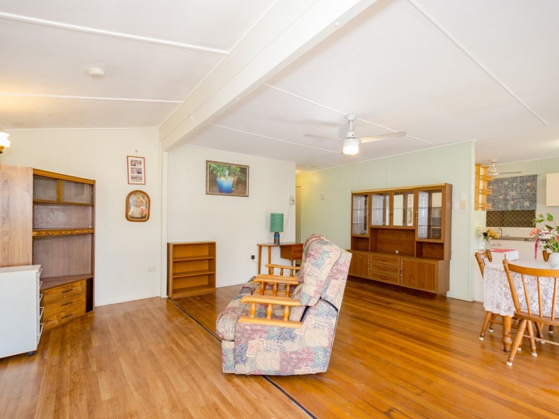 102 Barney Street, Barney Point QLD 4680