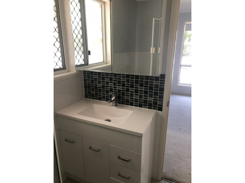 12 Fawley Street, Telina QLD 4680