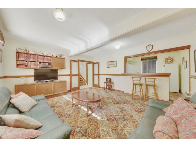 211 Auckland Street, South Gladstone QLD 4680