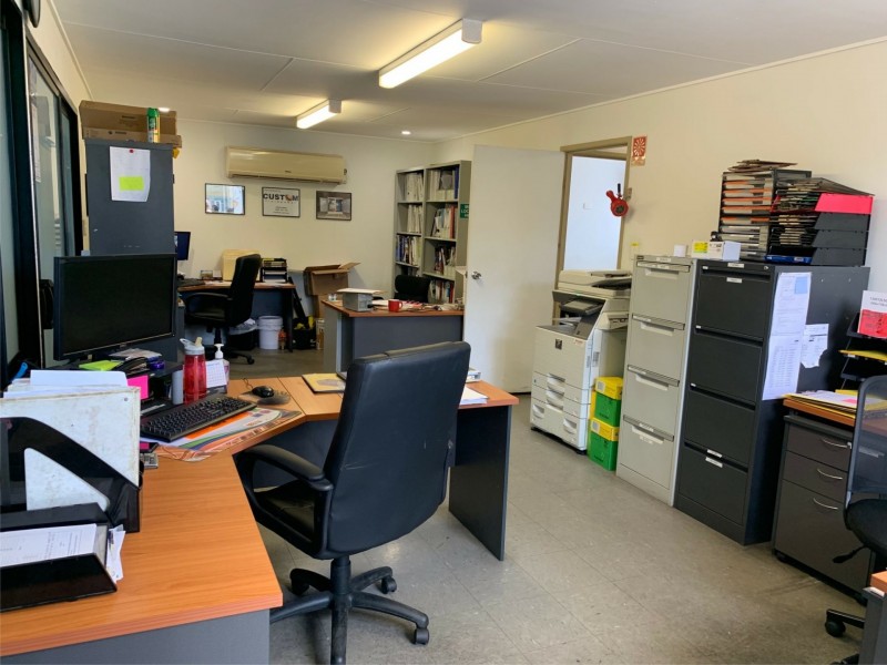 11 Neil Street, Clinton QLD 4680