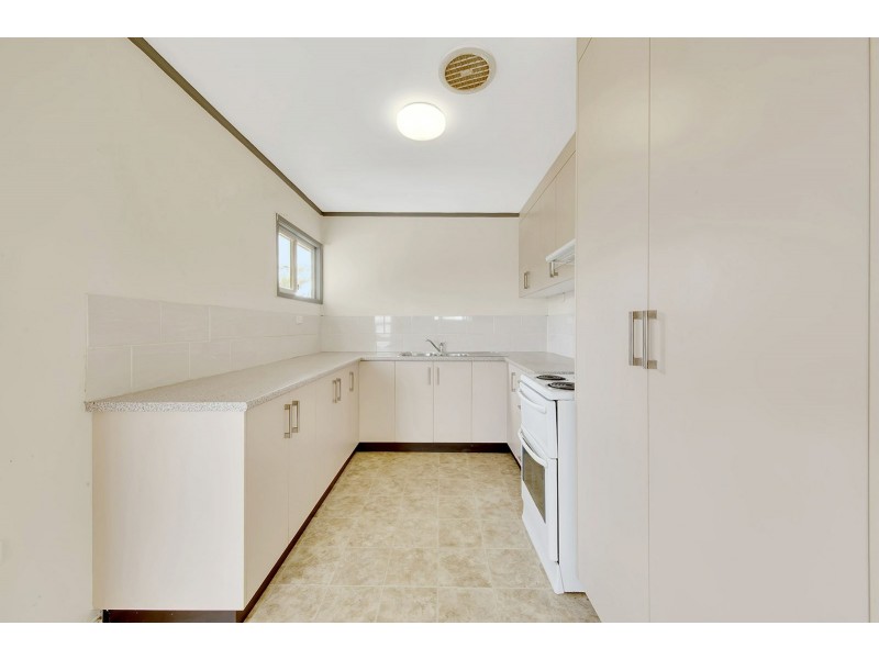 16 Campbell Street, Clinton QLD 4680