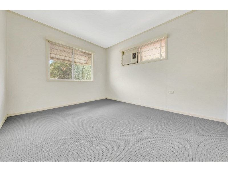 16 Campbell Street, Clinton QLD 4680