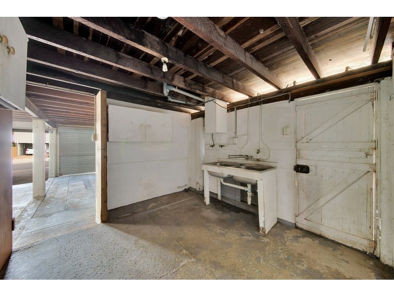 16 Campbell Street, Clinton QLD 4680