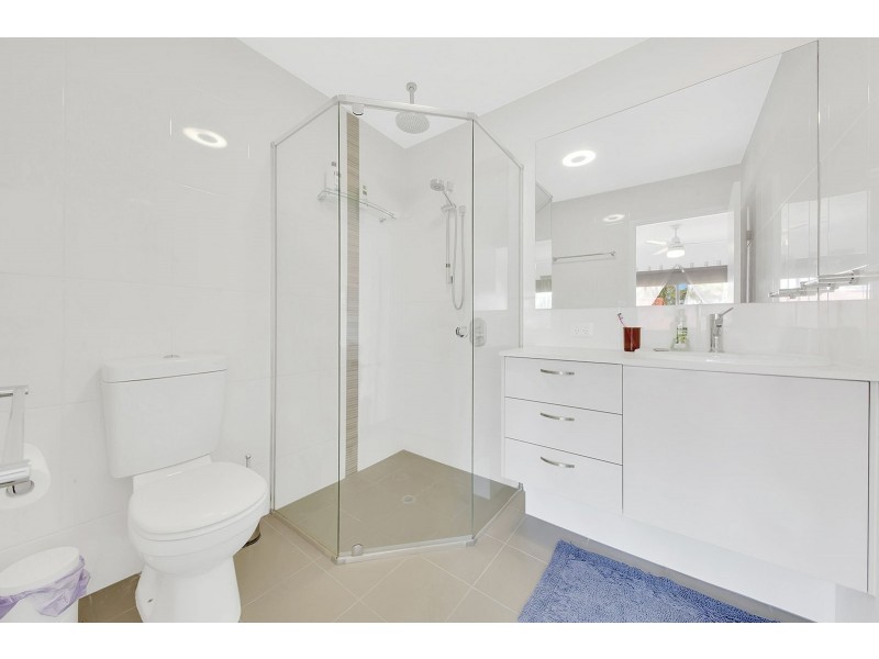 Unit 3/100 Glenlyon Street, Gladstone QLD 4680