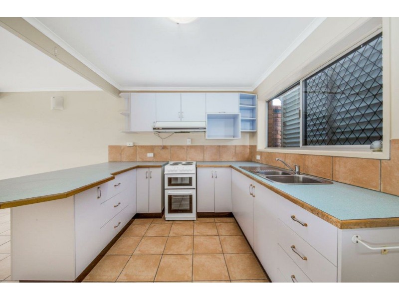 3/4 Wilmott Street, Gladstone QLD 4680