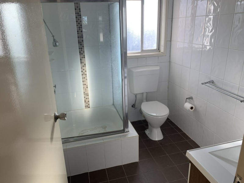 3/4 Wilmott Street, Gladstone QLD 4680