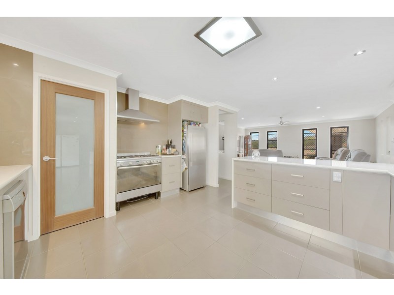 2 Monaros Court, Beecher QLD 4680