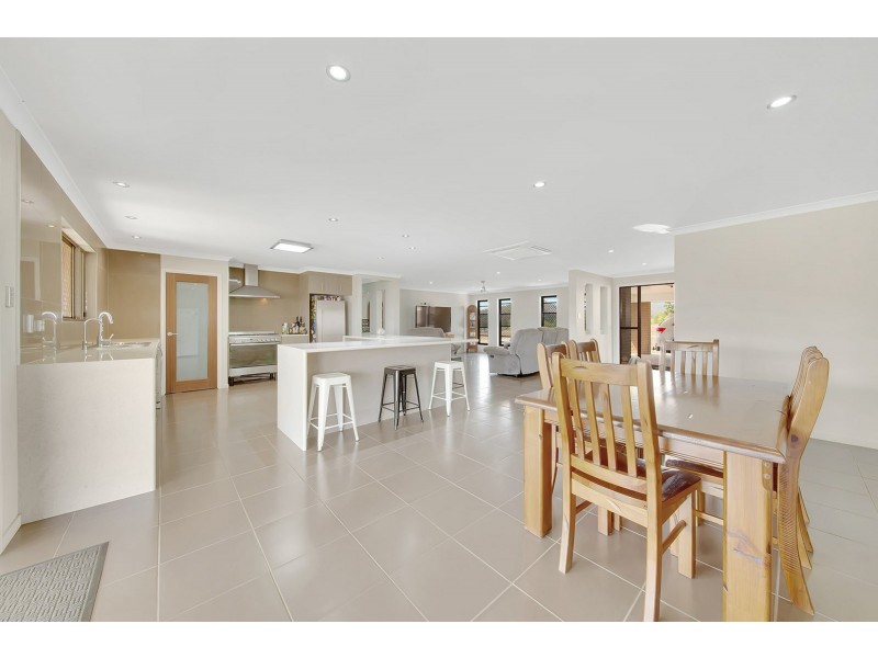 2 Monaros Court, Beecher QLD 4680